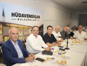 Bursa'Da Mustafa Dündar 'Hüdavendigar Buluşmaları'Nın Konuğu Oldu
