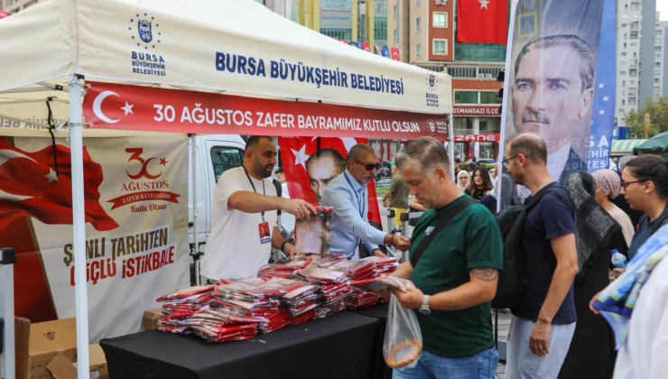 Bursa'Da Zafer Coşkusu Ay Yıldız Ile Taçlandı