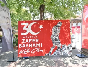 Bursalılardan Özel Güne Anlamlı Iz