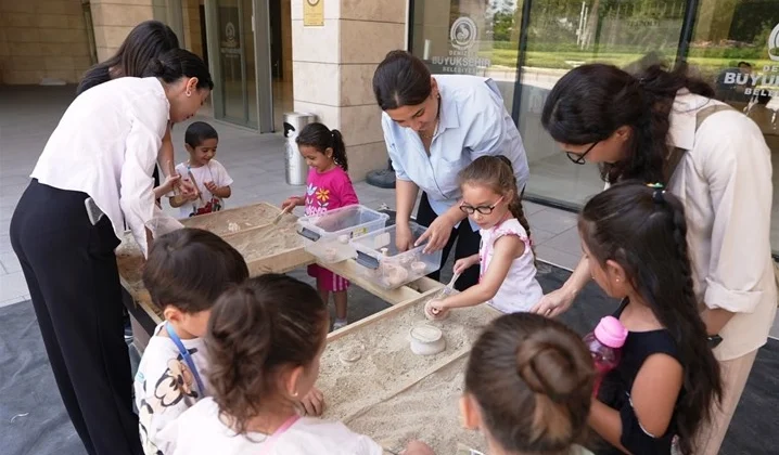 Denizli’de Miniklere Bilim, Tarih Ve Trafik Eğitimi