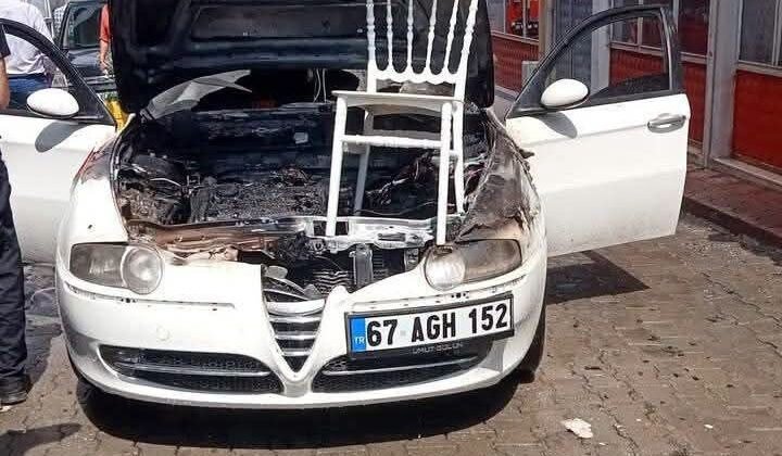 Devrek’te yanan otomobil itfaiyenin erken müdahalesiyle kurtarıldı
