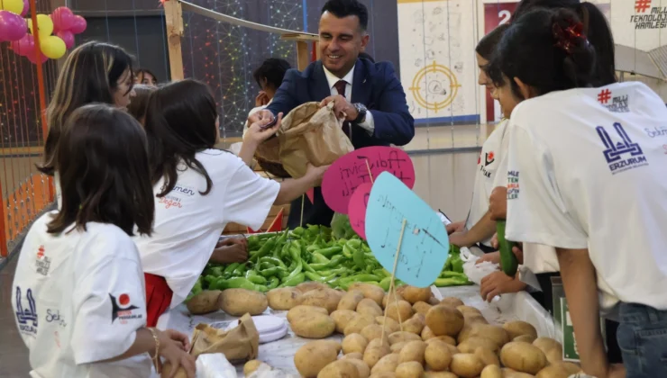 Erzurum'Da Çocuklar Tarlada Öğrendi, Emeklerini Hasatla Taçlandırdı