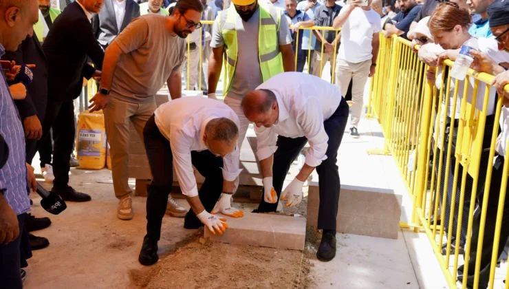 Eyüpsultan Meydanı Yenileniyor… İlk Taşı Nuri Aslan Koydu