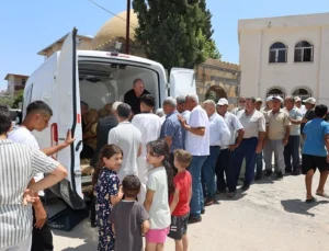 Hatay Büyükşehir'Den Vatandaşlara 100 Ton Kavun