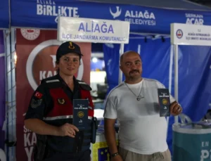 İzmir Aliağa’da Bağımlılık Ve Aile Farkındalığı Için Bilgilendirme Standı