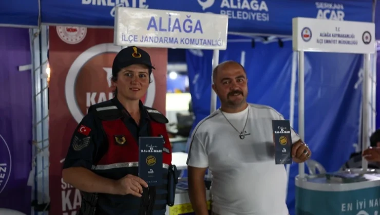 İzmir Aliağa’da Bağımlılık Ve Aile Farkındalığı Için Bilgilendirme Standı