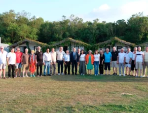 İzmitli Mahalle Muhtarları Sarısu Gençlik Kampı’nda Ağırlandı