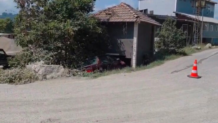 Kepçeye çarpmamak için manevra yaptı, kulübeye çarptı: 1 yaralı