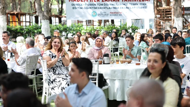 Mabem’li Öğrenciler Lgs Başarılarını Aileleriyle Kutladı