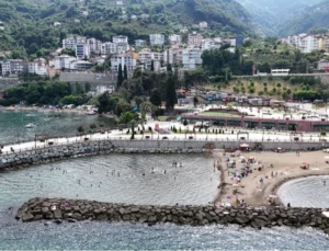 Ordu’da Gökdelenlerin Yıkıldığı Sahil Halkın Hizmetine Açıldı
