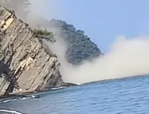 Tirilye Çamlık Tepesi’nde Heyelan… Bölgede Güvenlik Önlemleri Alındı