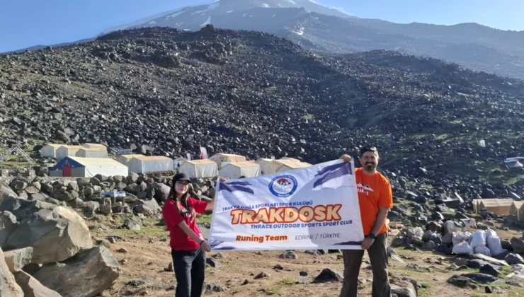Trakdosk Dağcılık Sporcuları Baba-Kız Türkiye'Nin Çatısında