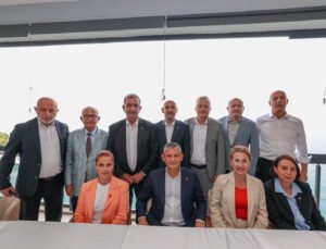 Yeni Parti Zonguldak kurucu ilçe başkanları göreve başladı