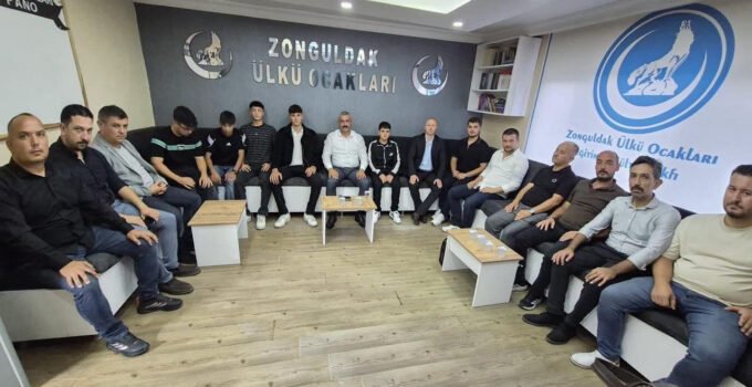 Zonguldak Ülkü Ocakları şehitler için Kur’an-ı Kerim tilaveti gerçekleştirdi