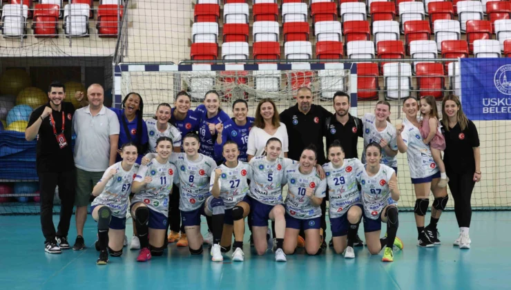Bursalı Kadın Hentbolculardan Bir Galibiyet Daha
