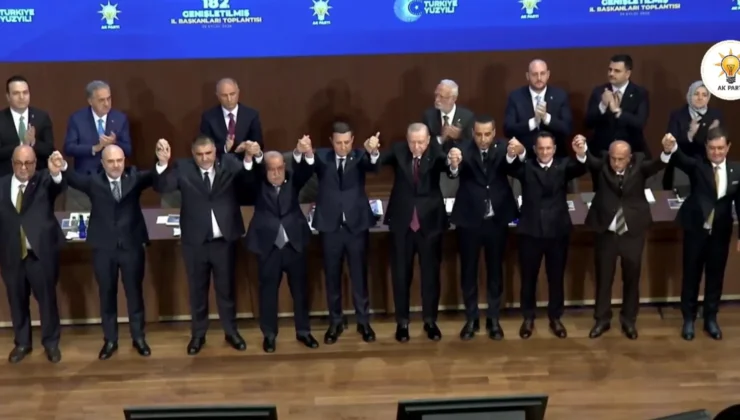 9 Belediye Başkanı Ak Parti’ye Geçti