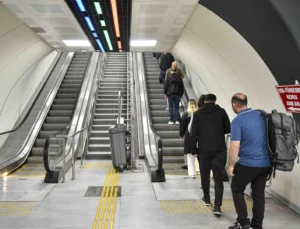 Ankara'Da Yürüyen Merdivenlere Sirenli Önlem