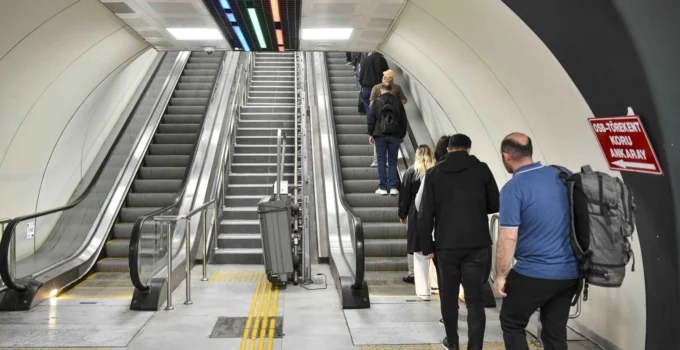 Ankara'Da Yürüyen Merdivenlere Sirenli Önlem