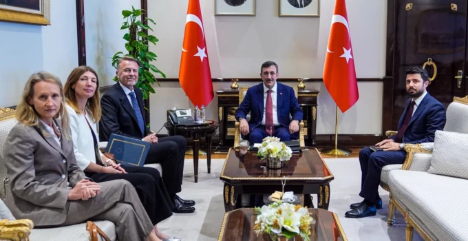Cevdet Yılmaz, 4 Ülkenin Büyükelçisini Ağırladı