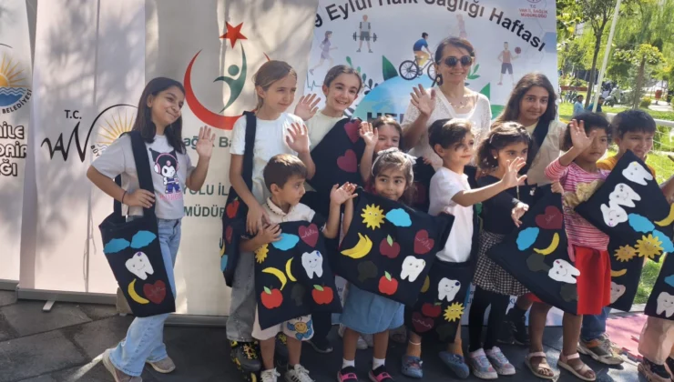 Çocuklar Kendi Çantalarını Tasarladı
