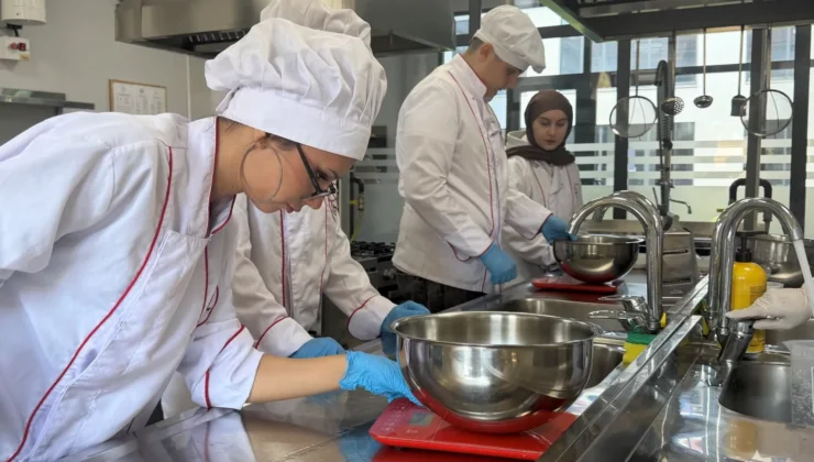 Donanımlı Gençler Gebze Beyaz Kalpler'De Yetişiyor