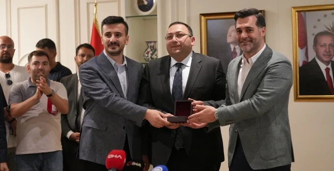 Dündar Ziya Gültekin Üsküdarlılarla Buluştu