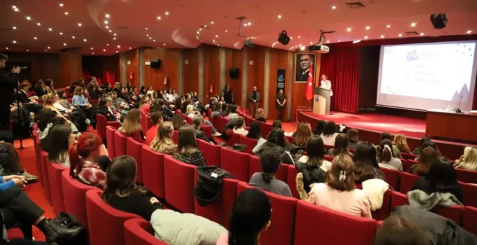 Eskişehir’de Afetlerde Psikososyal Destek Semineri
