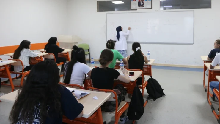 Gaziantep’te Öğrencilere Eğitim Ve Destek Seferberliği