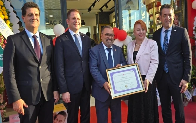 Haydar Koçak, 48 Yıl Sonra Eczacılık Diplomasına Kavuştu