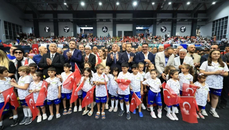 İbb Fatih Spor Kompleksi Yeni Çehresiyle Açıldı