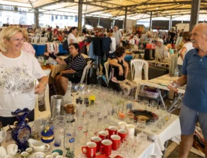 İzmir Büyükşehir’in Ikinci El Pazarları Birinci Yılını Doldurdu