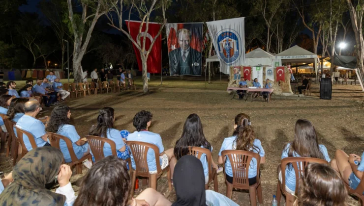 İzmir'De Başkan Tugay Geleceğin Şehir Plancılarıyla Buluştu