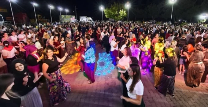 Keşan’da 2 Bin Kadın “Şalvar Gecesi”Nde Buluştu