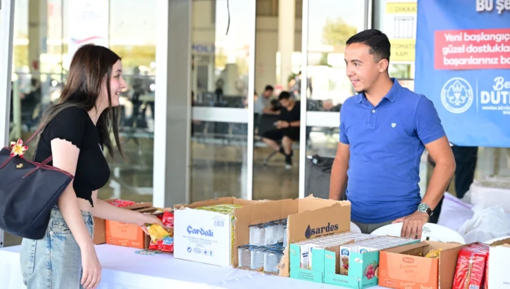 Manisa'Da Öğrencilere Hoş Geldin Karşılaması
