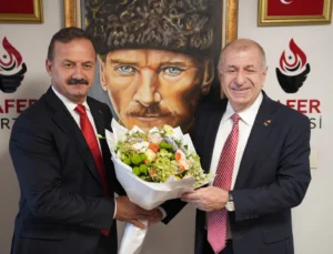 Prof. Dr. Özdağ'Dan Ağıraloğlu Ile 'Erken Seçim' Yorumu: Baskın Seçimi Gizleme Girişimi Olabilir