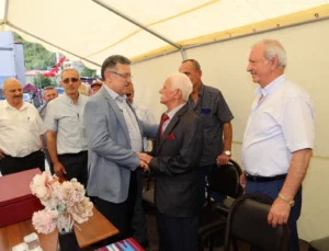 Trabzon’da Başkan Genç Vatandaşlarla Buluştu