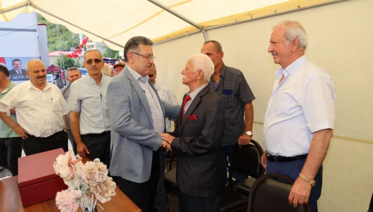 Trabzon’da Başkan Genç Vatandaşlarla Buluştu