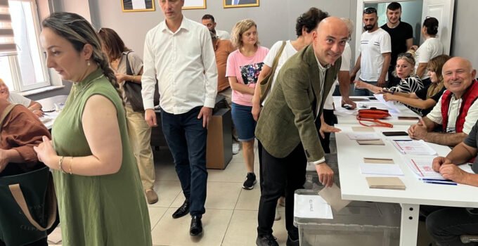Yeni Parti Zonguldak İl Başkanı Dural delege seçimlerinde oyunu kullandı