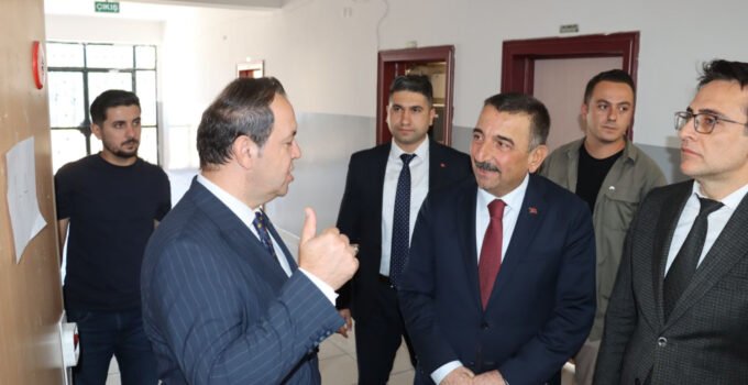 Zonguldak Denetimli Serbestlik Müdürlüğü okullara renk katıyor