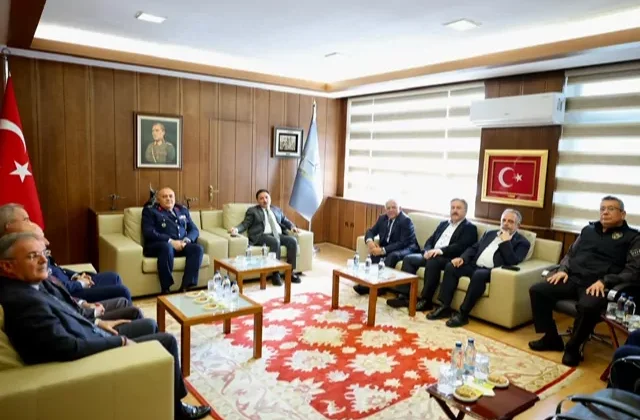 2. Hava Bakım Fabrika Müdürlüğü'Nden 100'Üncü Yıl Etkinliği