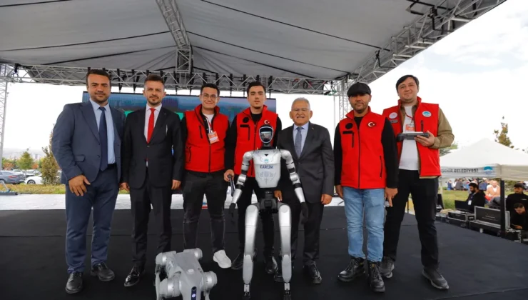8’Inci Bi̇li̇mfest Kayseri Başladı