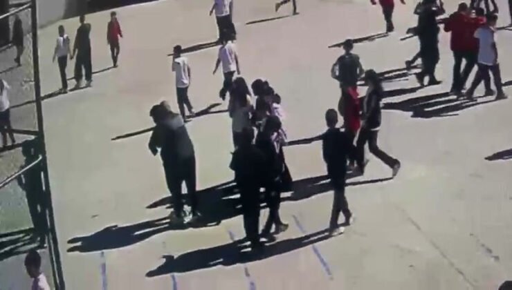 Zonguldak’ta nefessiz kalan öğrenciyi beden eğitimi öğretmeni kurtardı