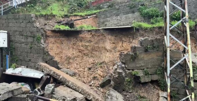 Zonguldak’ta sağanak sonrası heyelanlar: Ev tahliye edildi, istinat duvarı yıkıldı