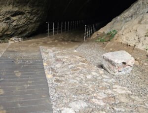 Sağanak yağışın vurduğu Gökgöl Mağarası ziyarete kapatıldı