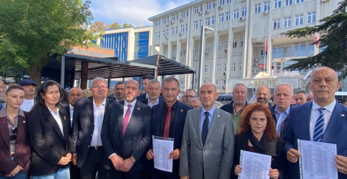Yeni Parti Zonguldak’ta üç ilçe başkanı mazbatasını aldı