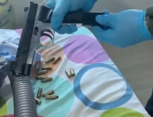 Zonguldak’ta 4 kişinin tutuklandığı rüşvet operasyonunun görüntüleri ortaya çıktı
