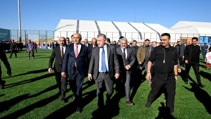 Bakan Bak'Tan Malatya'Da Melekbaba Spor Tesisine Tam Not