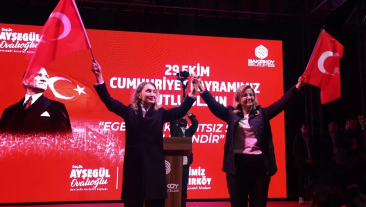 Bakırköy'De Binler Fener Alayı'Nda Buluştu
