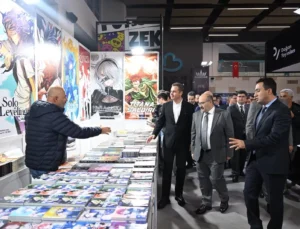 Balıkesir Kitap Fuarı Kapılarını Ziyaretçilere Açtı