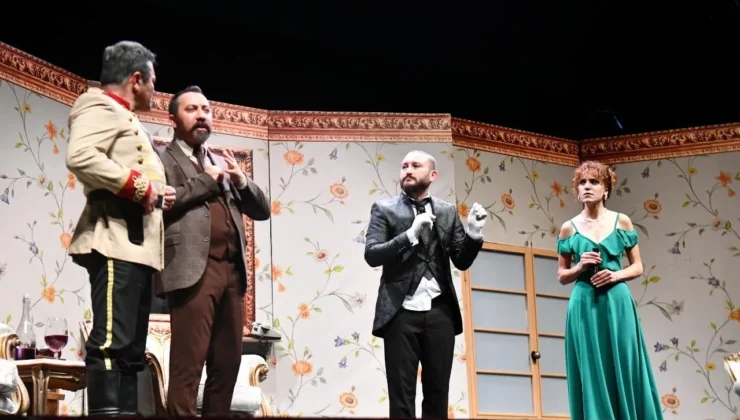 Balıkesir Şehir Tiyatrosu Seyirciden Tam Not Aldı